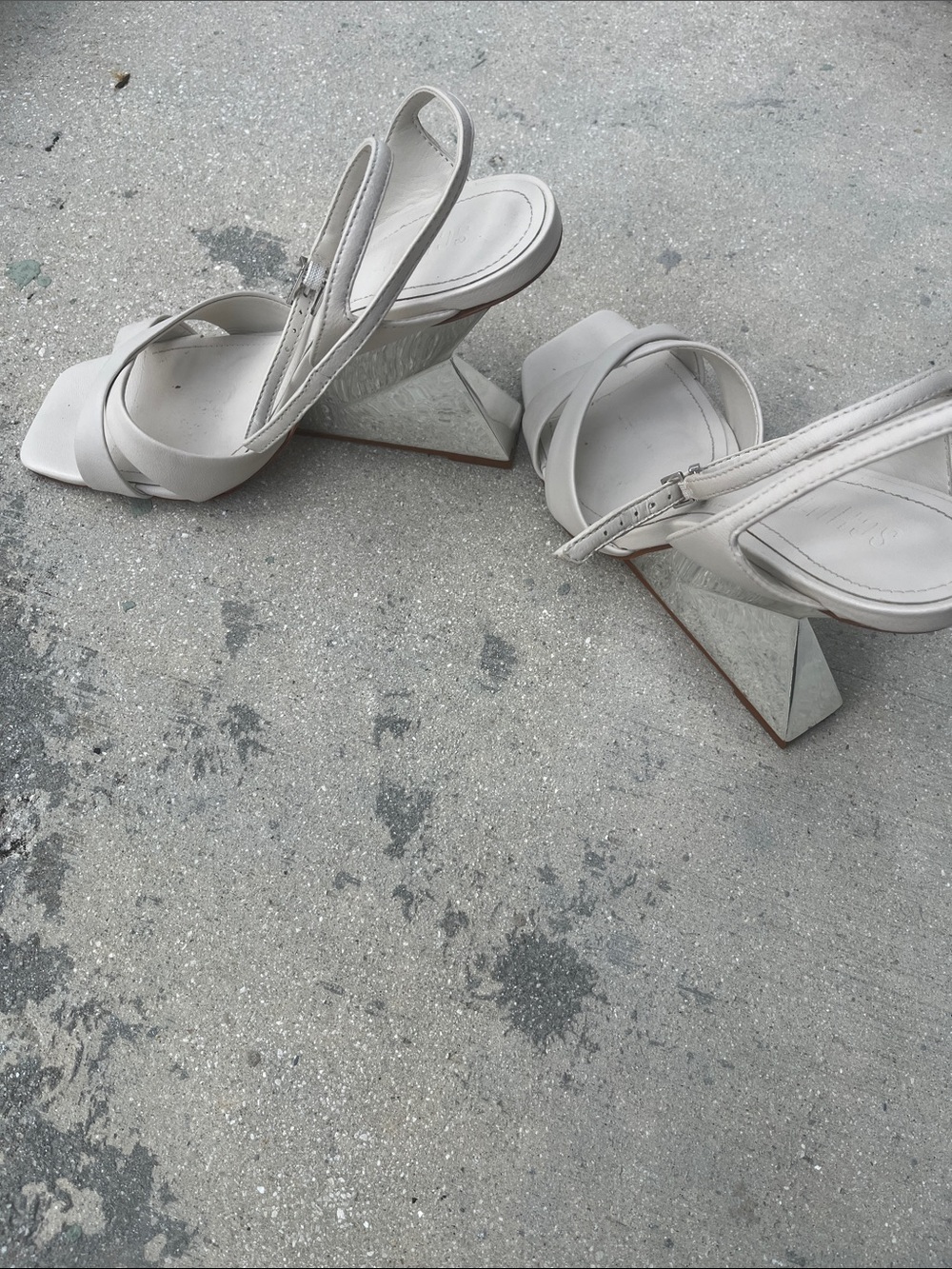 SCHUTZ White Sculptural Pyramid Heel Slingback Sandals